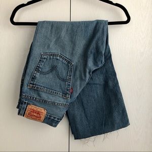 VINTAGE LEVI’S RAW HEM DENIM JEANS